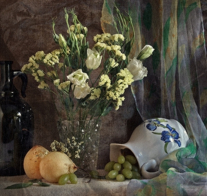 Фото жизнь (light) - Anita - корневой каталог - Натюр со стеклянной вазой из моего детства