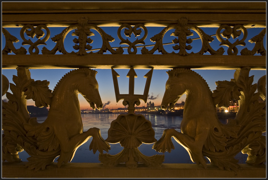 Фото жизнь (light) - Domovoi - По местам хоженным... - по местам хоженным...Твоих оград узор чугунный...