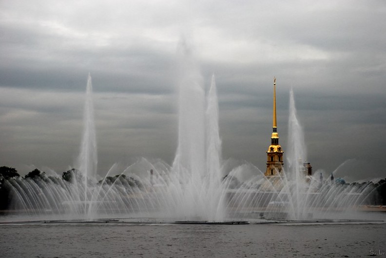 Фото жизнь (light) - Сергей Лазуткин - Пейзажи и виды. - Питерские фонтаны.
