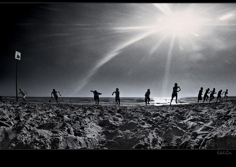 Фото жизнь (light) - EddiGer - корневой каталог - Бежать от солнца...