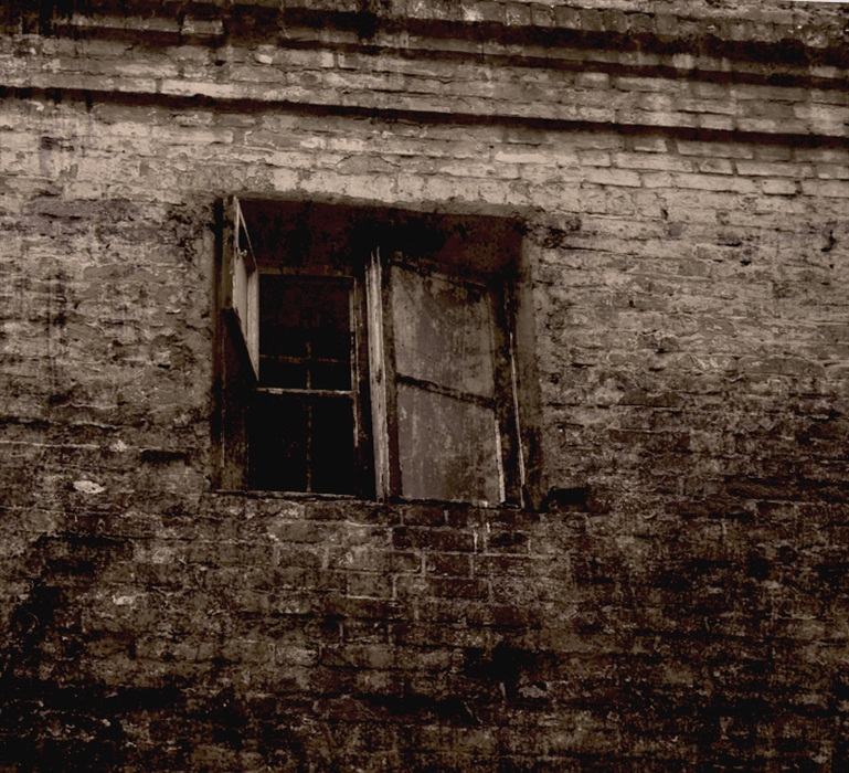 "одинокое окно " 
