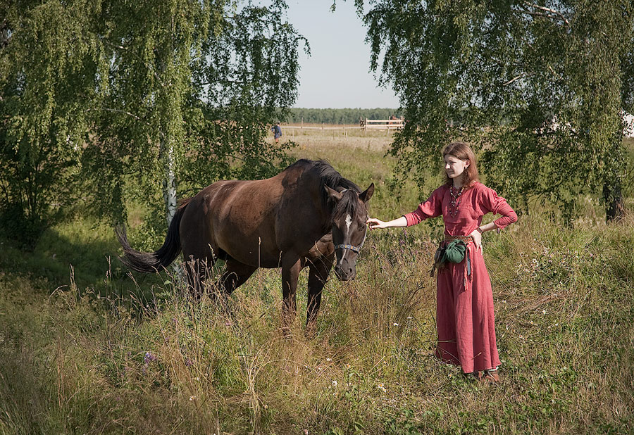 Фото жизнь (light) - Валерий Митрофанов - ФЕСТИВАЛИ ИСТОРИЧЕСКИХ РЕКОНСТРУКЦИЙ - Девушка с лошадью