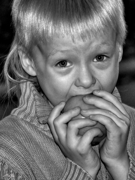 Фото жизнь - Headhunter - про  детей и детство - страдания  с яблоком