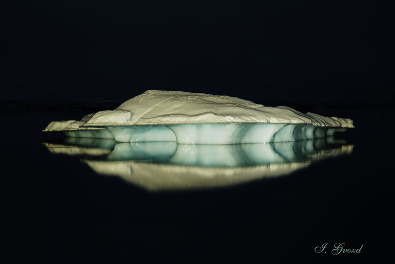 Фото жизнь (light) - Igor Gvozdovskyy (Gvozd) - Антарктида глазами полярника - В невесомости, или летающая тарелка...