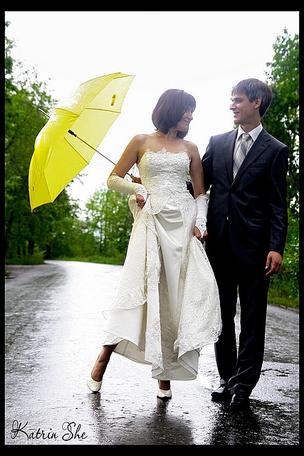 Фото жизнь (light) - EvaArt - свадьбы - с зонтиком