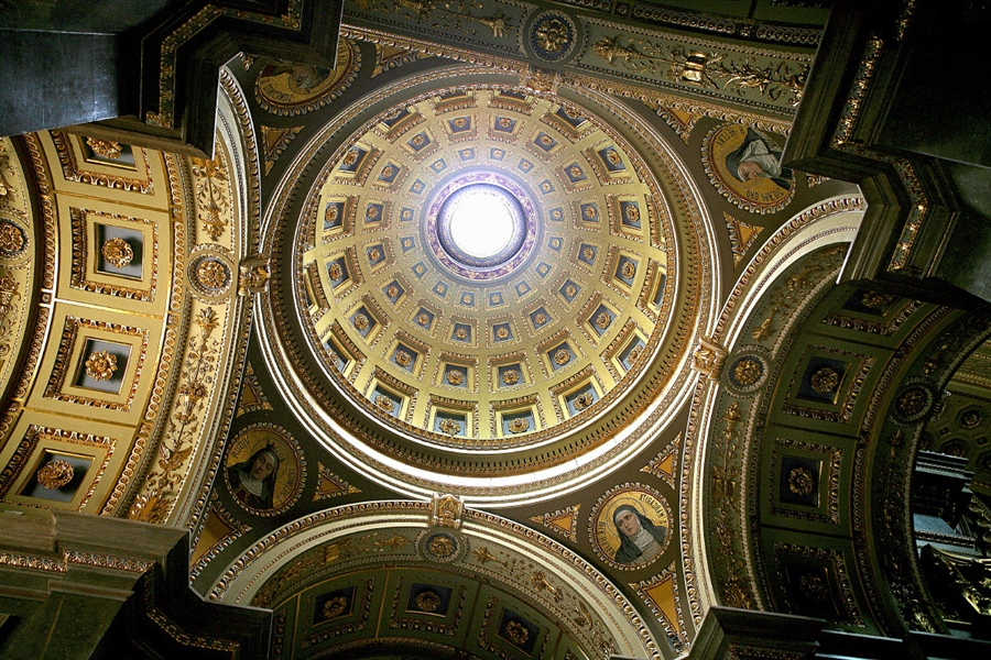 Свод базилики Св.Стефана г.Будапешт