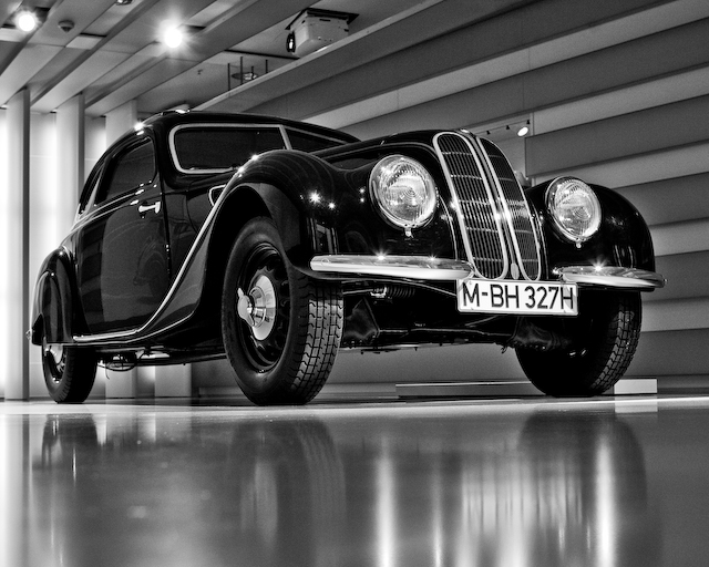 Фото жизнь (light) - Edgar Maivel - Raznoe - BMW Museum Munich