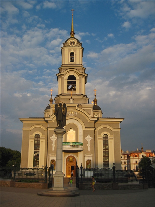 Храм