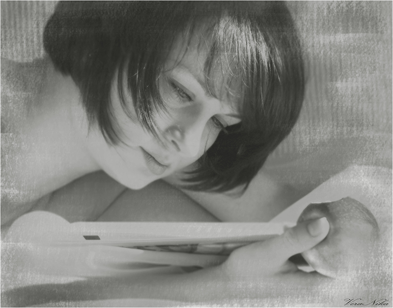 Фото жизнь - VeraNika - Жанровый портрет - Девушка читающая книгу...