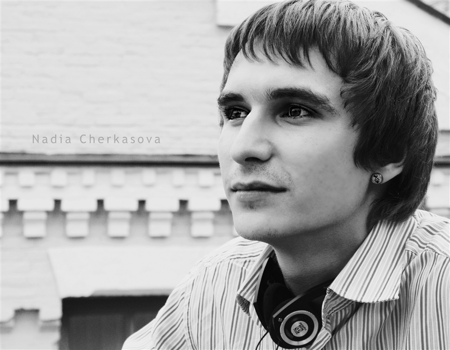 Он же Гоша, он же Гога...