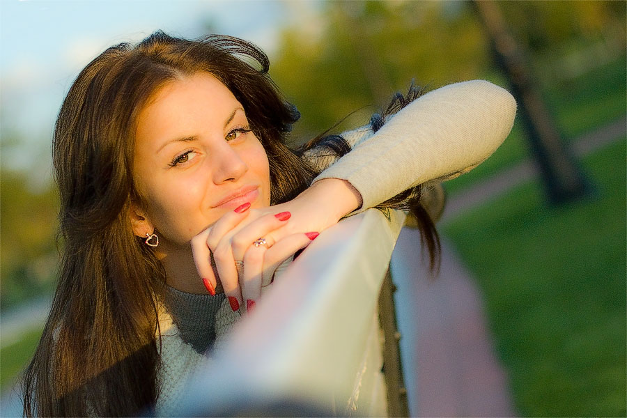 Фото жизнь (light) - Photo-classic - Портрет - Портрет в теплых солнечных лучах.