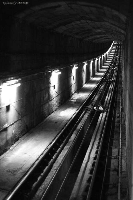 Фото жизнь (light) - Vlaimir Zeev Radzievsky - корневой каталог - Tunnel