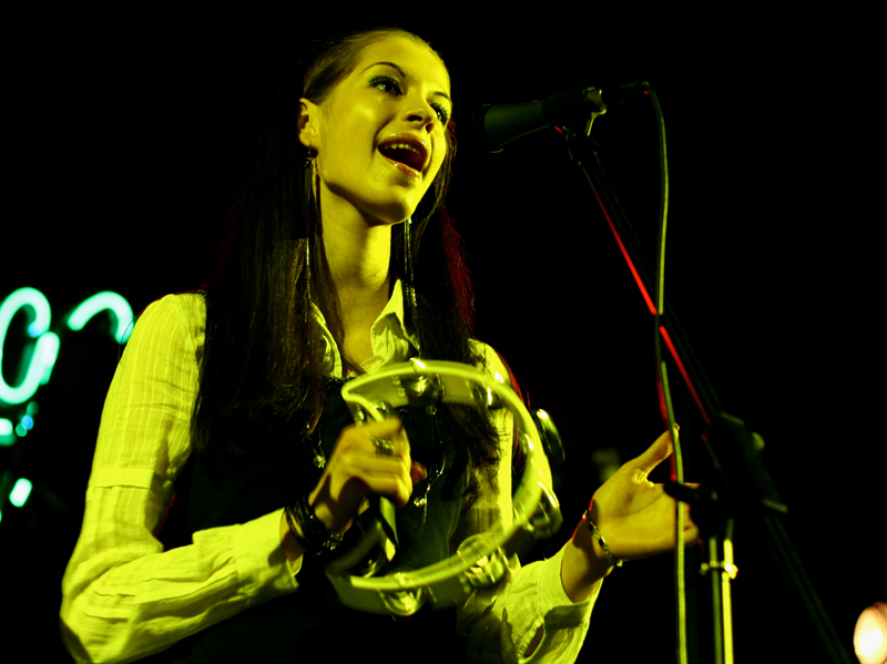 Фото жизнь (light) - 4anso - Концерты! - девушко с бубном