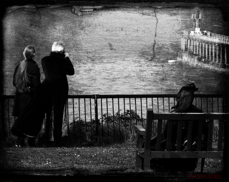 Фото жизнь (light) - manyfaced - Уитби. Готический Уикенд. Апрель 2009 - hollow hearted - heart departed