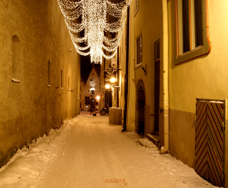 Фото жизнь (light) - zer14 - Бегом по Таллинну - За стеной городской ратуши