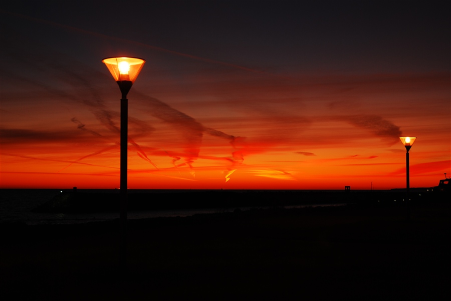 Фото жизнь (light) - Dif_18 - корневой каталог - Закат и искусственный свет