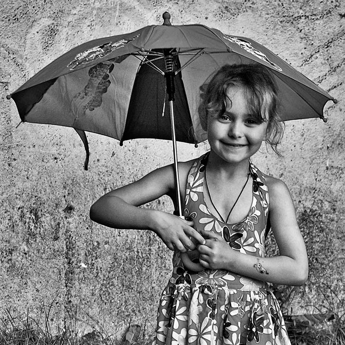 Фото жизнь - Николай Смоляк - Детвора со двора - Весёлый зонтик