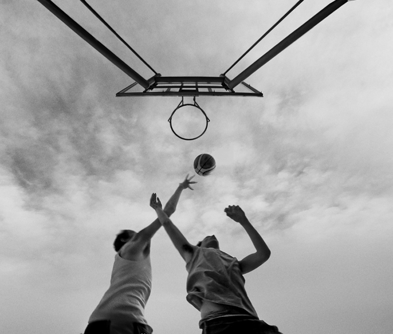 Фото жизнь (light) - EddiGer - корневой каталог - Всегда,кто-то пытается вырвать мяч...