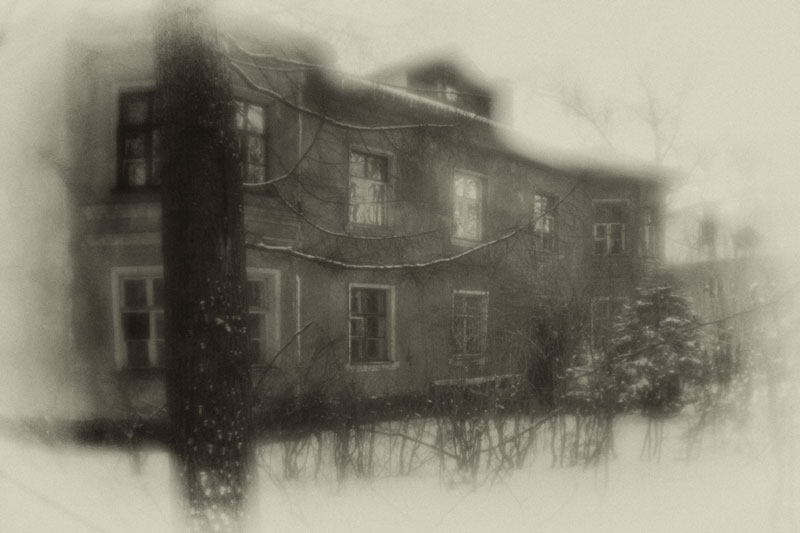 Фото жизнь (light) - Александр Чураков - Город - Из серии "Дворы"