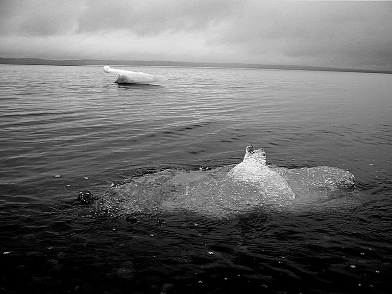 Фото жизнь (light) - Vadim Slutsky - корневой каталог - Север-2. Последние льдинки. 5 мая.