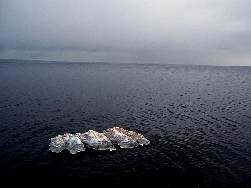 Фото жизнь (light) - Vadim Slutsky - корневой каталог - Последние льды. 5 мая 2010.