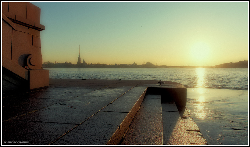 Фото жизнь (light) - MaxxBaranov - Питерские дворы - зазеркалье  - Сонное утро