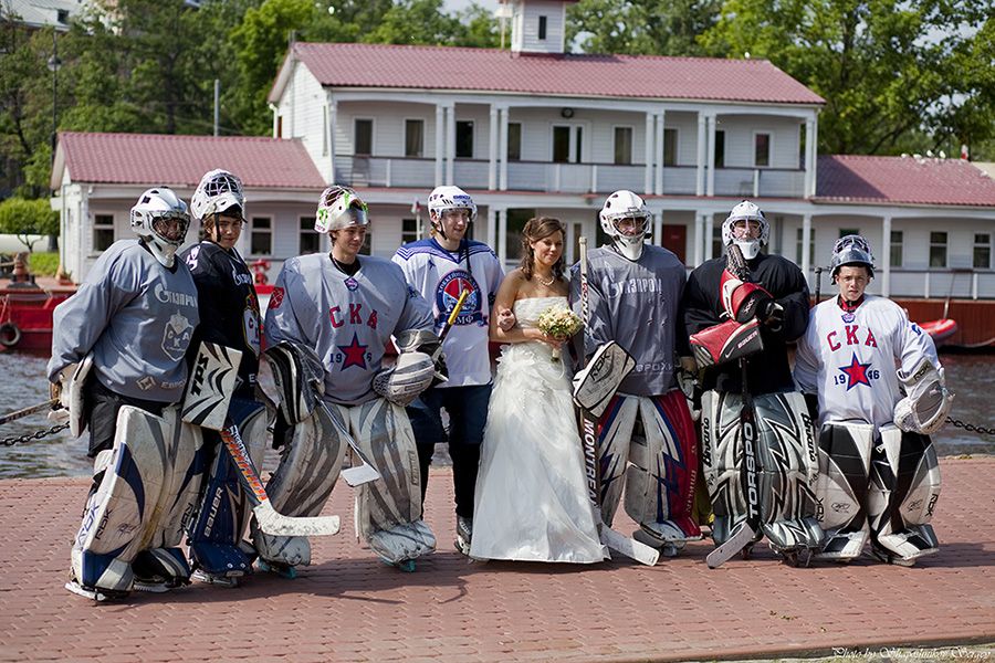 Фото жизнь (light) - Sergey Shaposhnikov - Жанр - невеста и хоккей