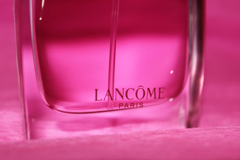 Фото жизнь (light) - Amira Khaleeji - корневой каталог - lancome 