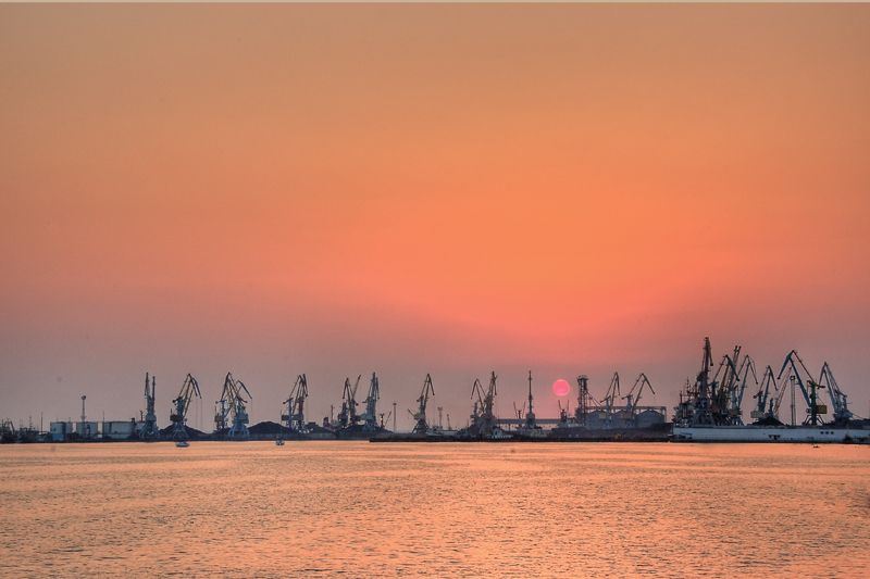 Фото жизнь (light) - FotoOhotnik - корневой каталог - закат в порту