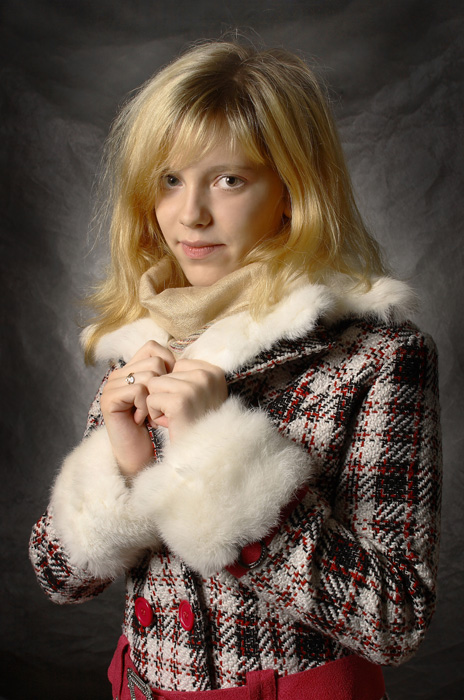 Фото жизнь (light) - Андрей Шуваев - корневой каталог - Простой портрет скромной девушки...