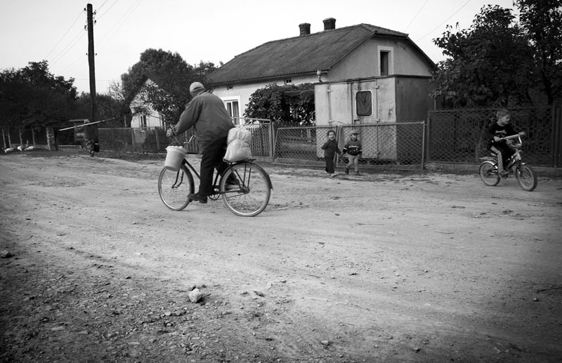 Фото жизнь (light) - Катерина Соболева - формы познания - деревенская улица
