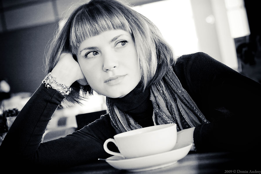Фото жизнь (light) - Андрей Дёмин - Женский портрет - наслаждаясь кофе