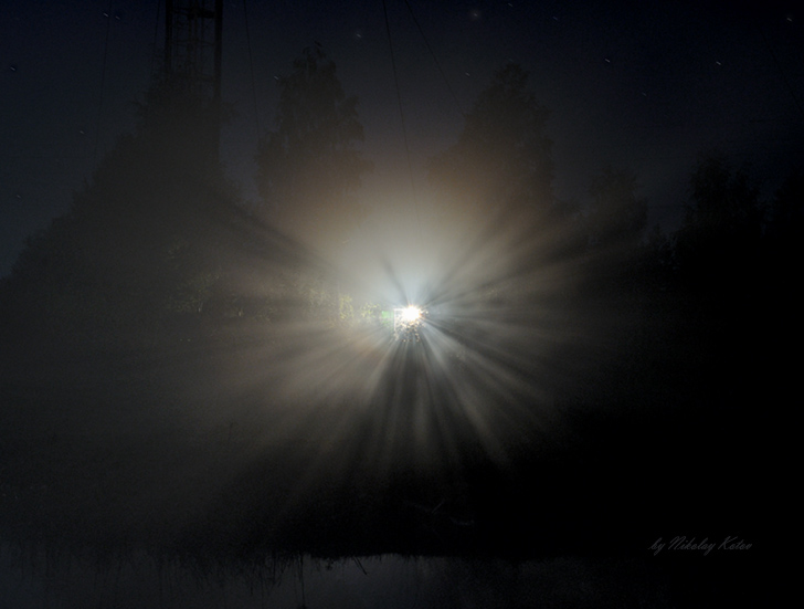 Фото жизнь (light) - Nikolay Kotov - корневой каталог - Светящий сбившимся в ночи