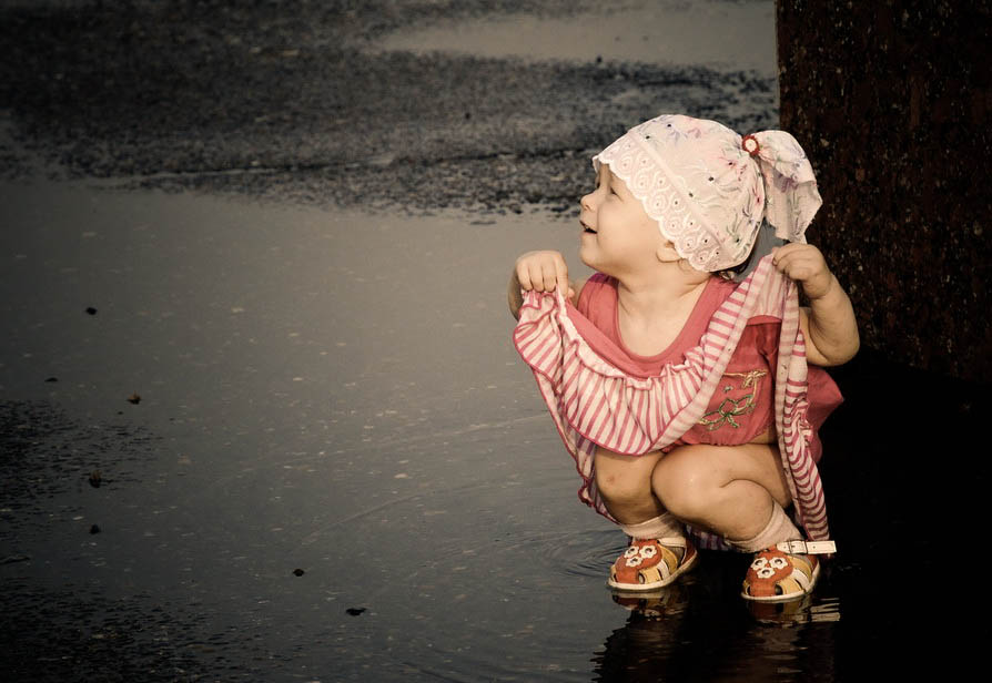 Фото жизнь (light) - Malyaffka - A child is sugar and spice, and everything nice - Ой, намочила...