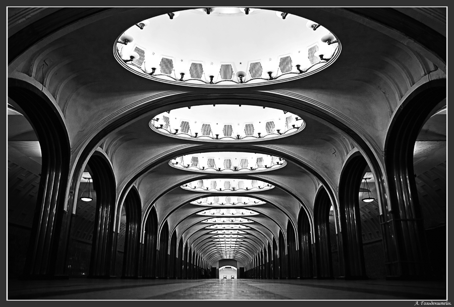 Фото жизнь (light) - А Гольденштейн - Ночное метро. - Тронный зал...