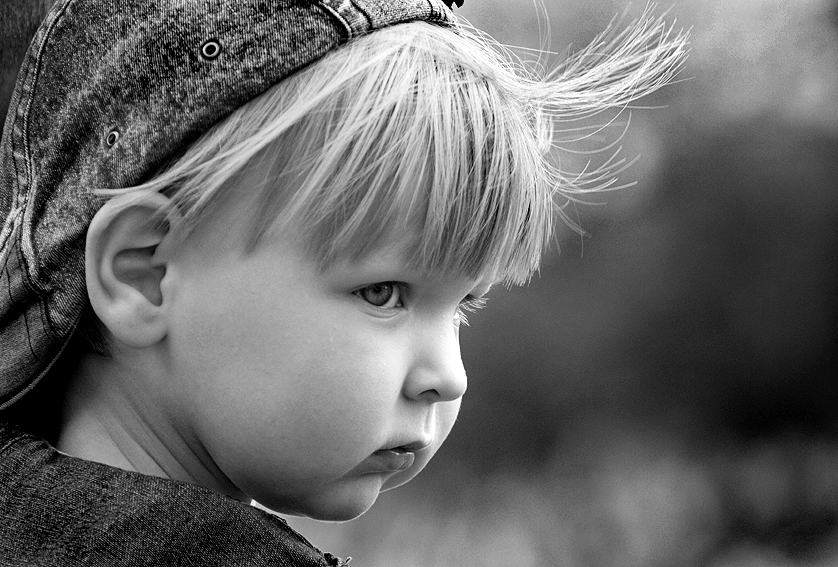 Фото жизнь (light) - Дмитрий Лукьяненко - Жанровый портрет... - Про взгляд недетский...