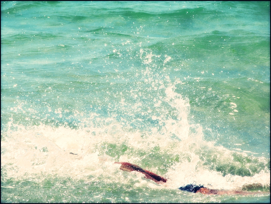 Морское чудовище*)