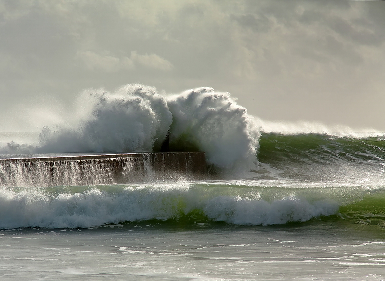 Фото жизнь - FLOP - корневой каталог - Волны Португалии.