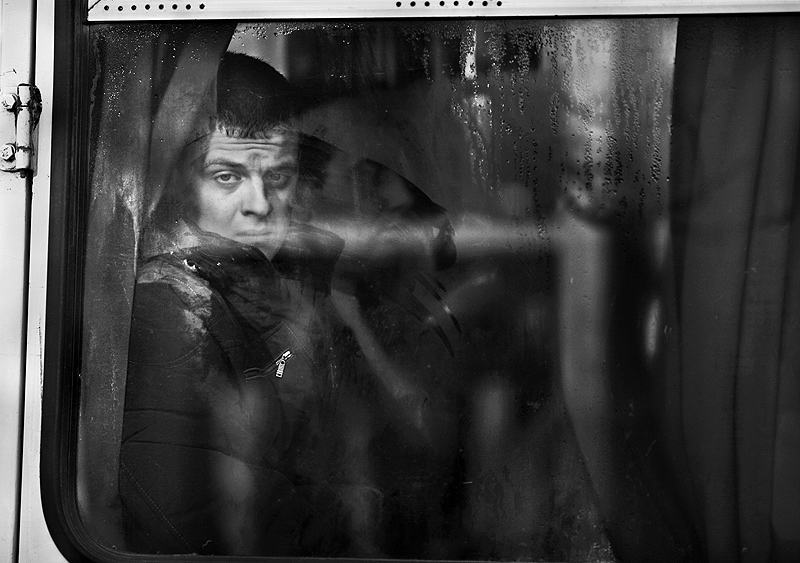 Фото жизнь (light) - Дмитрий Лукьяненко - Жанр... - За стеклом...