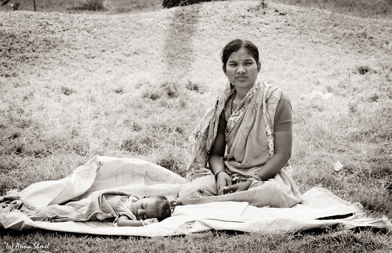Фото жизнь (light) - Anna_Shmel - Гоа - Грустное утро индийской мамы.