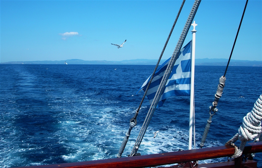 На голубых просторах Греции