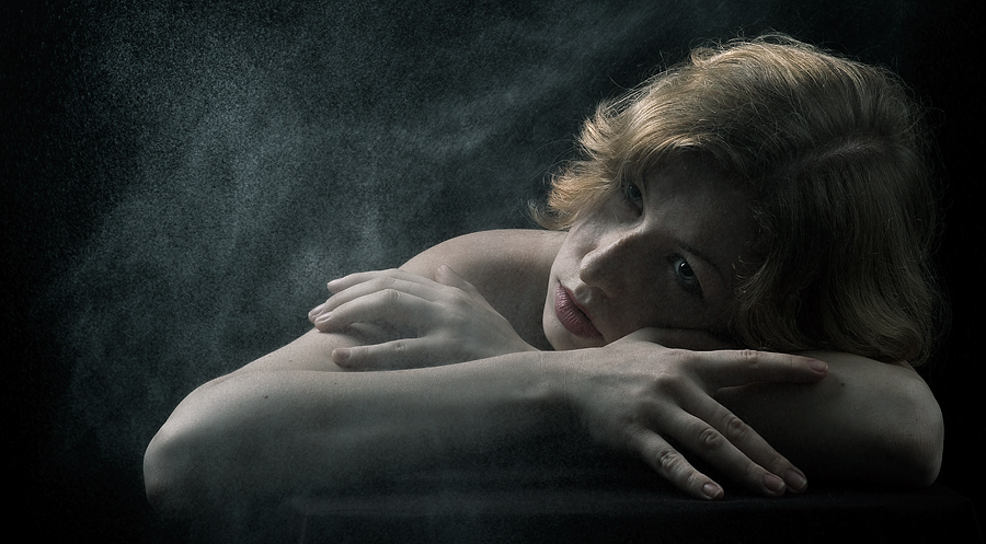 Фото жизнь (light) - Aushra - портрет  - однажды пасмурным днем...