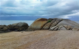 Большие валуны