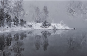 Отражение гор