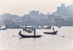 "Полным-полна коробушка..."