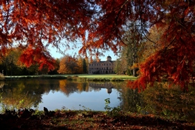 Замок Фаворит,ноябрь