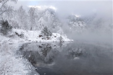 Отражение гор