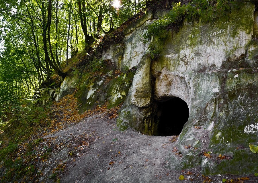 Фото пещеры снаружи