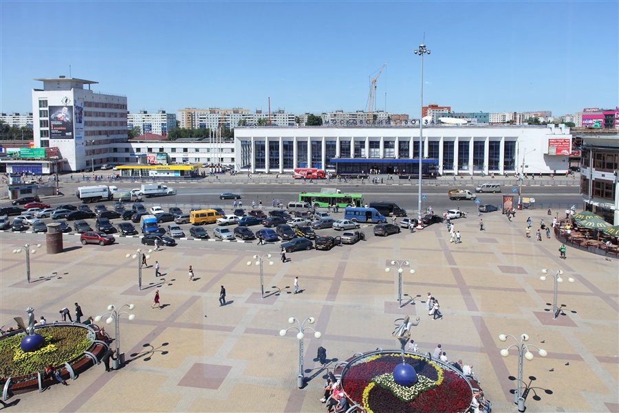 Нижний новгород московский. Московский вокзал Нижний Новгород 2000г. Площадь у Московский вокзал Нижний Новгород. Вокзал Нижний Новгород 2000 год. Московский вокзал Нижний Новгород в 2000.