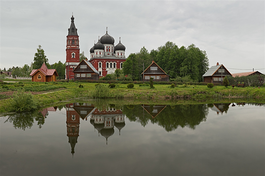 Московская область талдомский. Маклаково монастырь Талдомский. Александро-Невский монастырь в Маклаково. Деревня Маклаково Талдомский район женский монастырь. Монастырь Александра Невского Талдомский район.